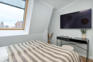 Unique Apartment in the Centre of Gdańsk Close to the Old Town by Noclegi Renters