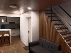 Jenevieve Transient House