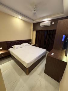 Hotel Dwarka Inn Pvt ltd
