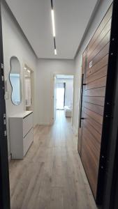 Tirent Apartments-One Bedroom Porcelan