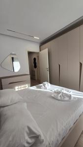 Tirent Apartments-One Bedroom Porcelan