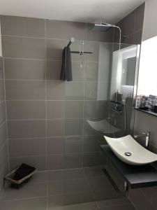 Renovated, cozy 1-room apartment with balcony