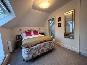 Cashel Regency Townhouse