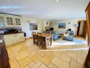 Hollow Brook Cottage Heart of the Peak District