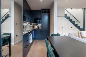 Chic mews house in South Kensington