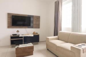 Excelente casa com 2 dormitórios - DC01J