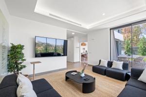 Villas Pinares - Sea,City,Mountain Views, Gym SaltPool BBQ - Beach 2km, City 5km