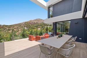 Villas Pinares - Sea,City,Mountain Views, Gym SaltPool BBQ - Beach 2km, City 5km