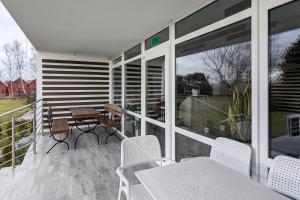 Unique Studio with Balcony in Jastrzębia Góra by Noclegi Renters