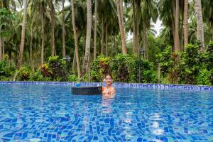 Silver Sand Beach Resort Neil
