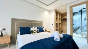 Luxurious studio with unobstructed view