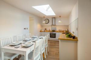 2 Bed in Pencarnisiog oc-b33663