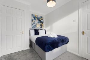 New! 5BR in Newton Drive