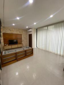 NEW 2BR Minica Villa in the heart of Kayu Aya, Oberoi, Seminyak walking distance to Beach, Shops, Restaurants