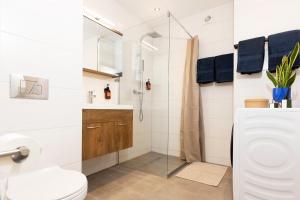 MOWO Marshall 8 - Apartmenthaus Kitzingen - großzügige Wohnungen für je 6 Personen mit Balkon