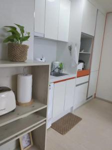 High City view Room with Netflix