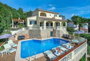 Villa Ebea by Vintage Travel