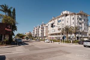 Ape 4 pessoas garagem churrasqueira Jurerê