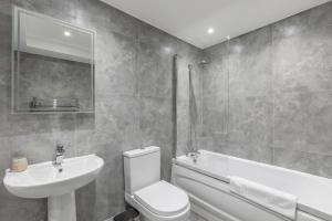 Stone Studio-Large newly refurbishedCentral