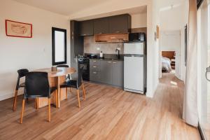 Dread Shack Nodo Norte 2 - Casa en Complejo Zona Santa Isabel, Chapa Para 4 PAX Con Parrilla - Hola Sur