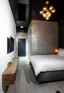 Escape Studio Pollux Militari