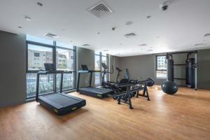 StayShort - Hidden Jewel 1 minute walk from Al Furjan Metro Sleeps 5