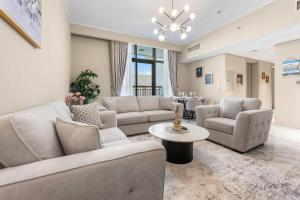StayShort - Hidden Jewel 1 minute walk from Al Furjan Metro Sleeps 5