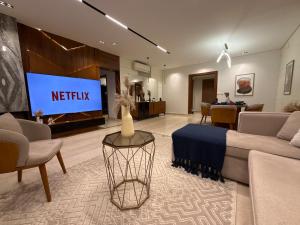 2BR at The Boulevard Nest Pool - Gym - Café Vibes