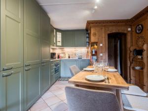 Le Cristal MT10 - Central Apartment - Close to ski lift - FreeParking