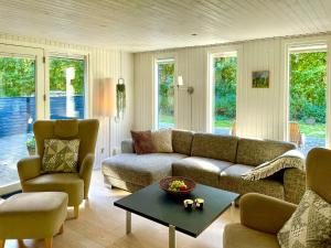 Nature Retreat With Fjord Views Near Spøttrup