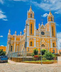 Apartamento No Centro Excelente localização ao Lado da Basílica