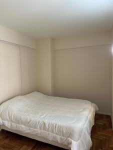 Cómodo departamento a media cuadra de PLAZA COLON