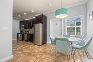 The Beach Club At Siesta #100D