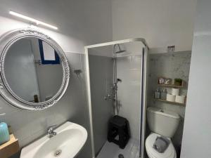 Anastasia Studios And Suites