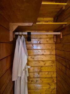 VIA AURUM Modern-rustic guesthouse in Transylvania