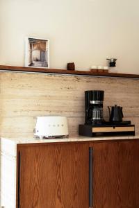 Modern Bungalow in Lush Garden - Aroeira