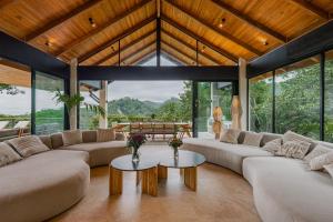 Villa Bahia Oceanview Designer Retreat Malpais