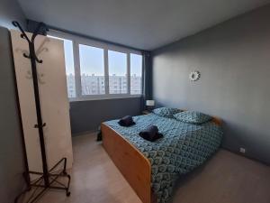 Séjour tout confort, metro 8 station les Juliottes à 7 min, à 20 min de Paris