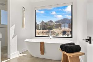 Zendo House By The Cohost Company