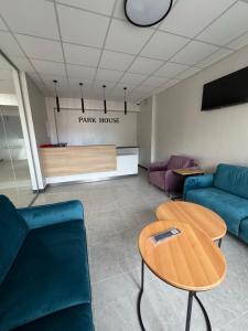 Polyana Kvasova - Park House Apart