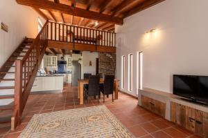 House Fun Ride Surf School