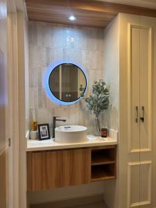 Luxury Haven in Cebu IT Park at Avida Towers Riala