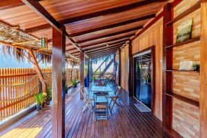 Pé na areia Brava 50m do mar Churras Ar Condincionado