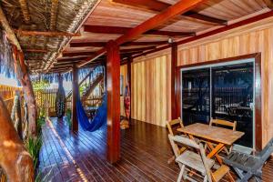 Pé na areia Brava 50m do mar Churras Ar Condincionado