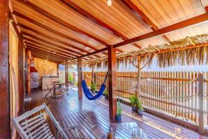 Pé na areia Brava 50m do mar Churras Ar Condincionado