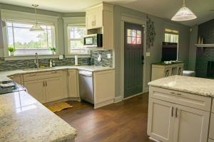 Private Pool and 3BR Family Fun Home with Gazebo