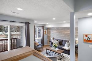 Great Rocky Mountain 3BR Condo in Canmore DT