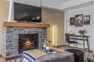 Free Arcade Delightful Stay in Rocky Mountains