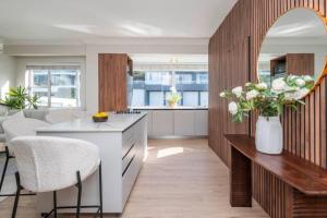 Queen Bed Fast Wifi Street Parking Garden