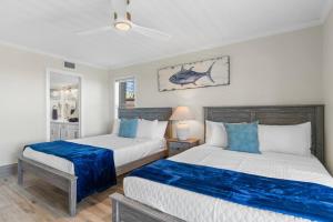 Premier Oceanfront Condo with Epic Island View